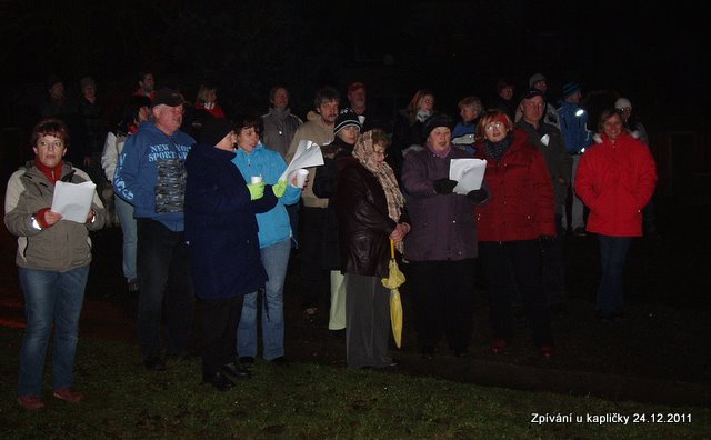 Vánoční zpívání u kapličky v Doubí 2011