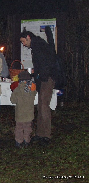 Vánoční zpívání u kapličky v Doubí 2011